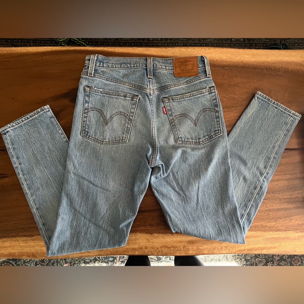 Levi’s wedgie Jeans